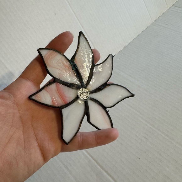 Stained Glass White Pink Flower Lily Sun Catcher Stand Decor Vintage Handmade - Picture 3 of 3